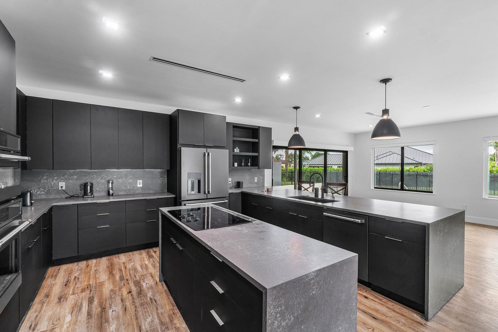 1050 Fairdale Way — photo 7