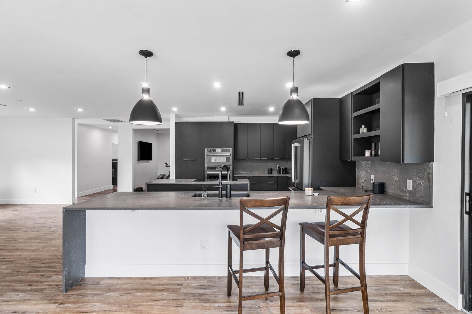 1050 Fairdale Way — photo 9