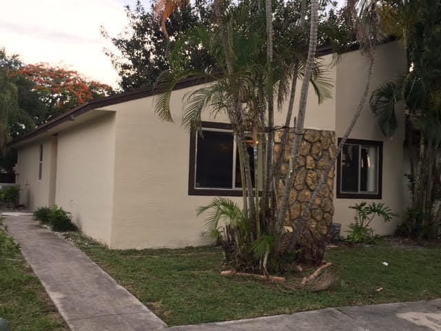 5096 NW 5th Street — photo 2