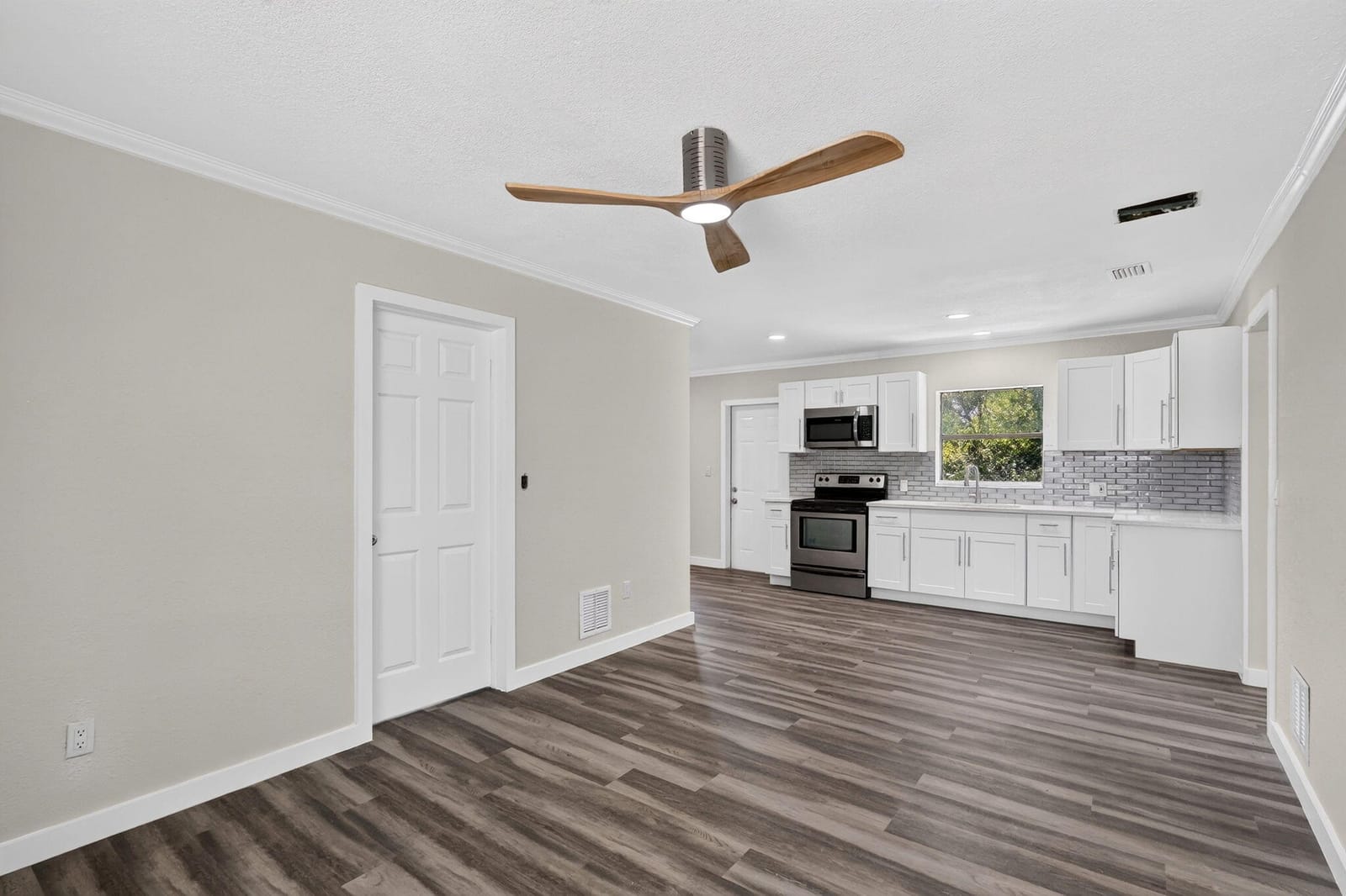 2205 N 44th Street, Fort Pierce, FL 34946 photo 6