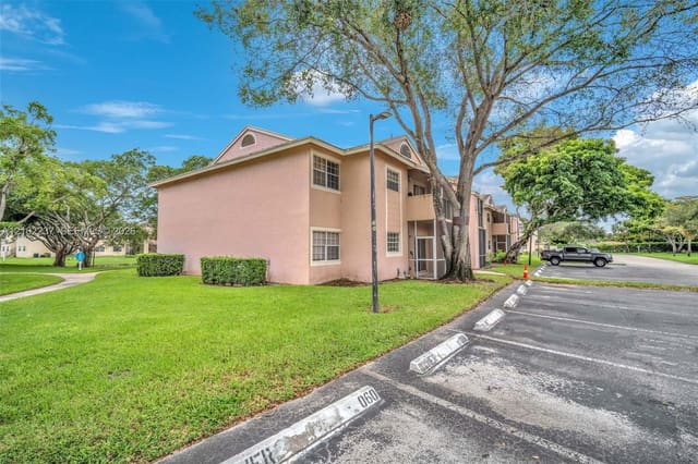 840 Cypress Park Way M3, Deerfield Beach, FL 33064