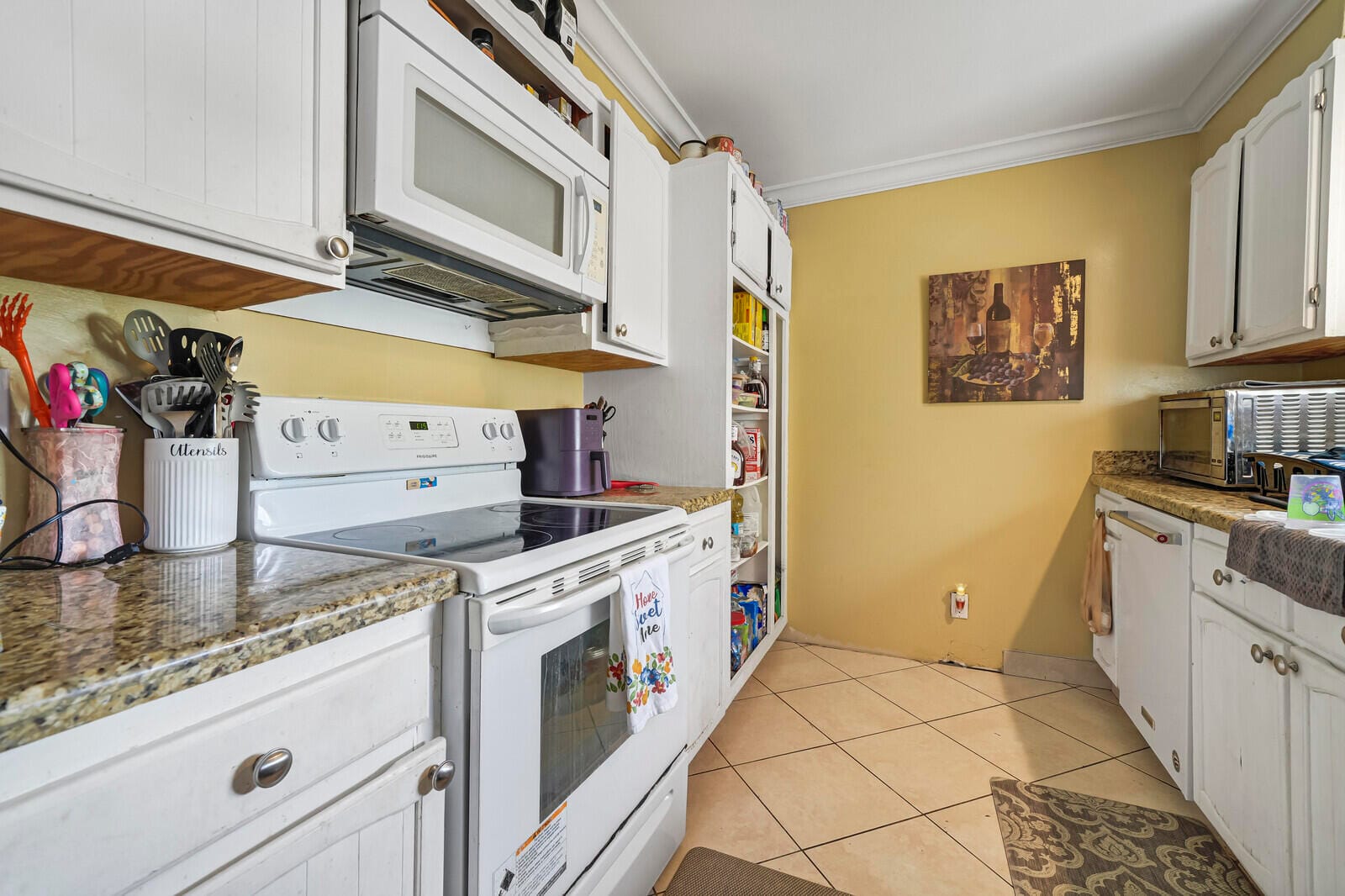 710 NE 7th Street 207 — photo 3