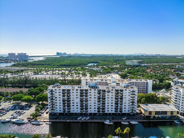 3703 NE 166th Street 701, North Miami Beach, FL 33160