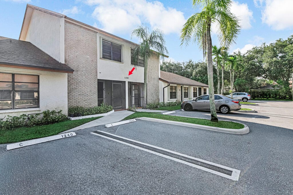 1240 PARKSIDE GREEN Drive C — photo 4