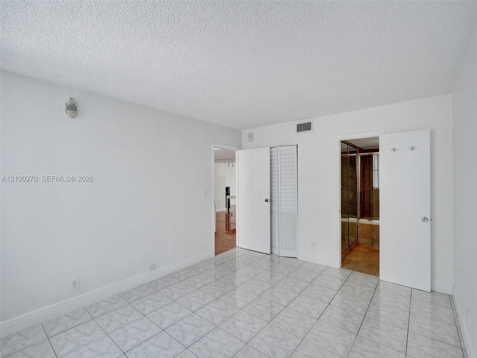16570 NE 26th Avenue 2C, North Miami Beach, FL 33160 photo 16