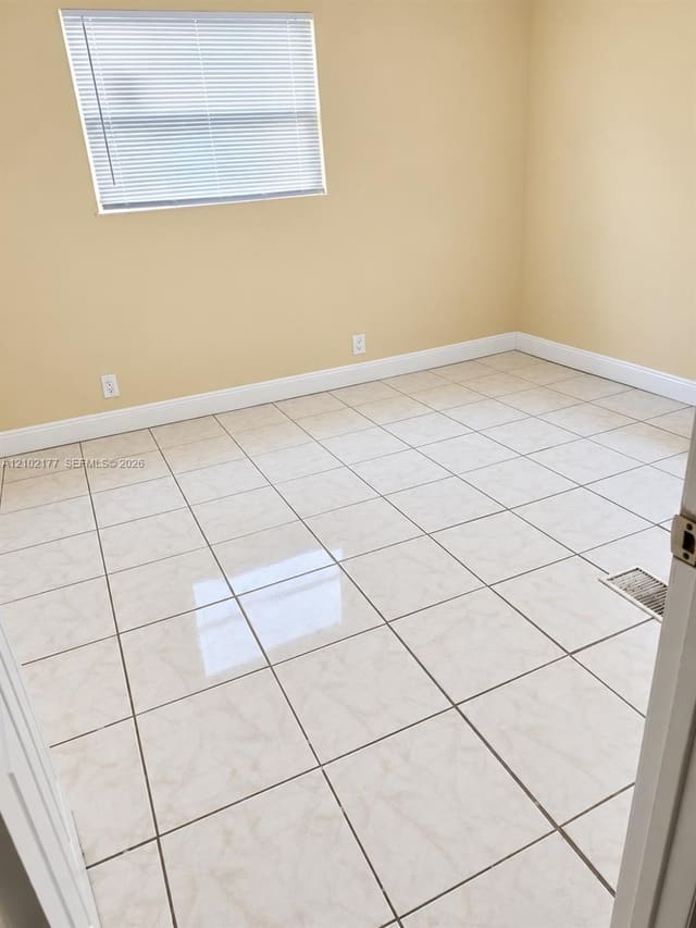 3640 NW 39th Street, Lauderdale Lakes, FL 33309
