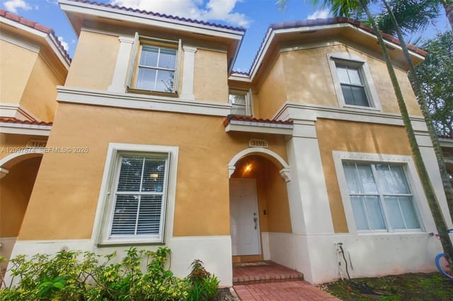 3191 SW 129th Way 137, Miramar, FL 33027