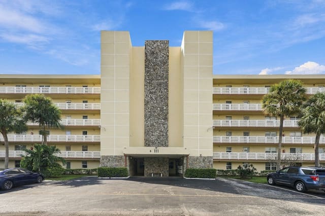 111 SE 3RD Avenue 602, Dania Beach, FL 33004