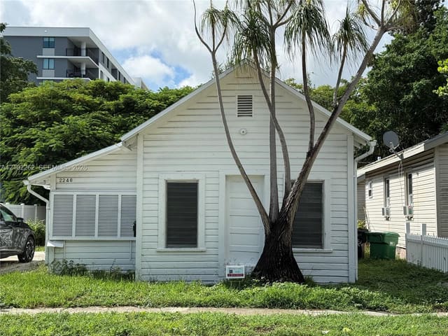 2246 Polk Street, Hollywood, FL 33020