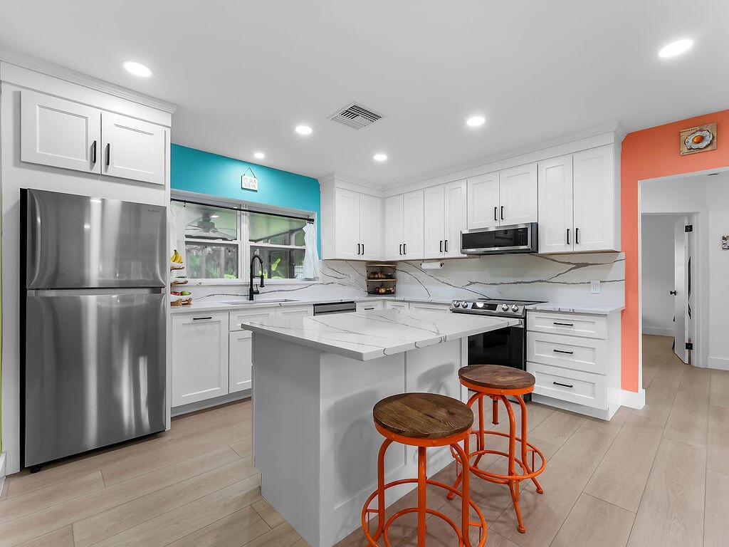 2041 Buena Vista Boulevard — photo 8