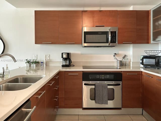 3250 NE 1st Avenue 810, Miami, FL 33137