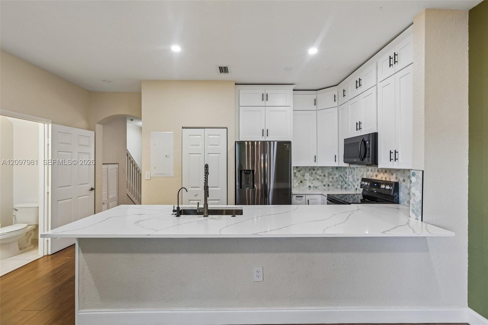 8944 SW 19th Street 907 — photo 10