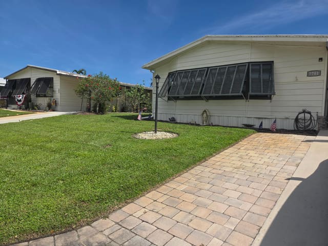 7701 SE SHENANDOAH Drive, Hobe Sound, FL 33455