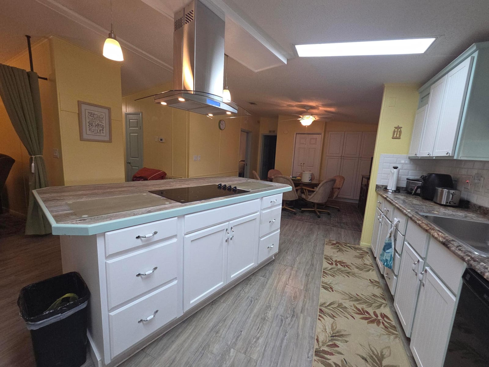 7701 SE SHENANDOAH Drive — photo 2