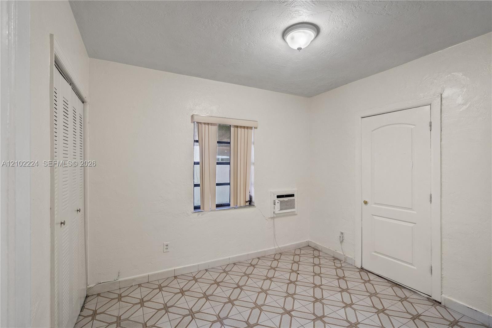 3250 NW 14th Terrace, Miami, FL 33125 photo 16