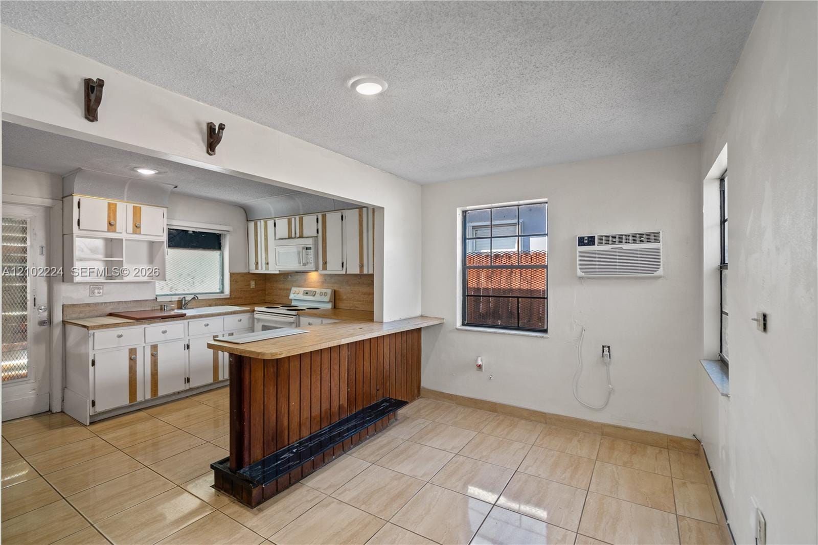 3250 NW 14th Terrace, Miami, FL 33125 photo 28