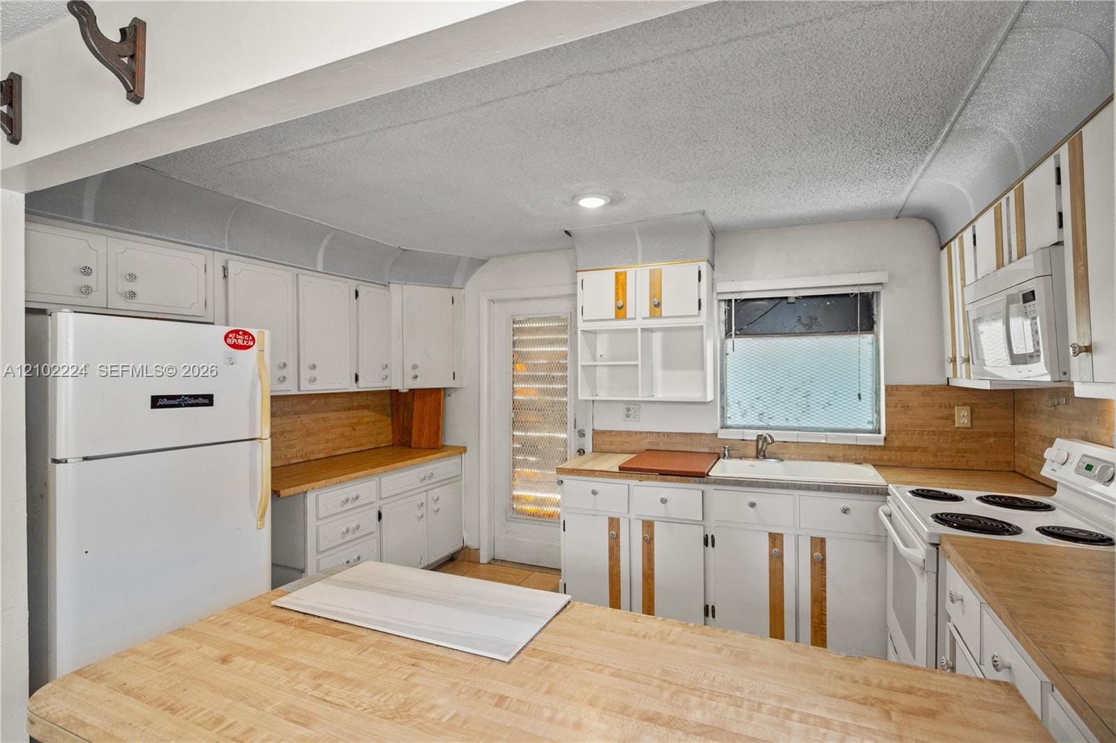 3250 NW 14th Terrace, Miami, FL 33125 photo 30
