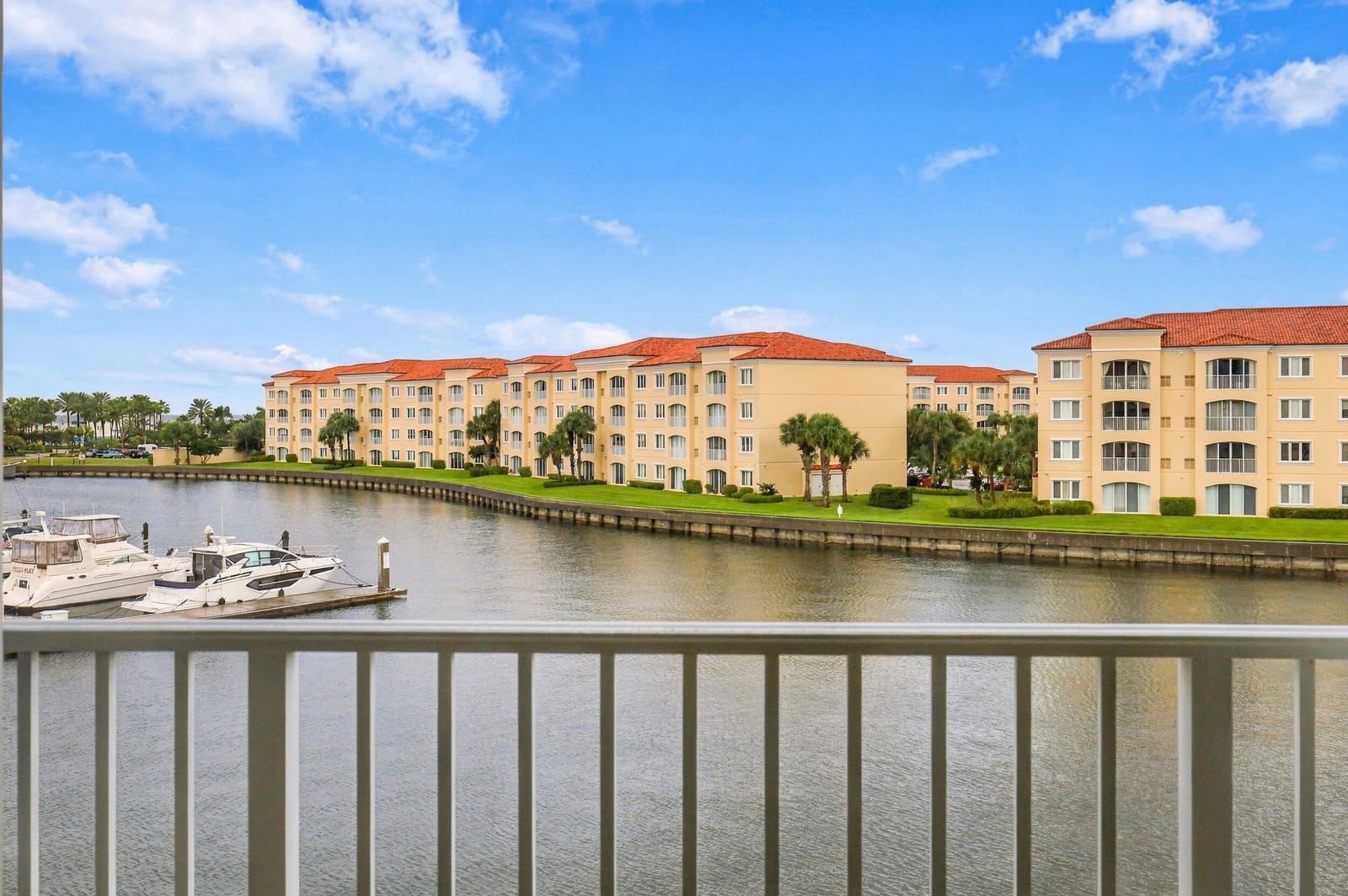 16 HARBOUR ISLE Drive W 306, Fort Pierce, FL 34949 photo 28