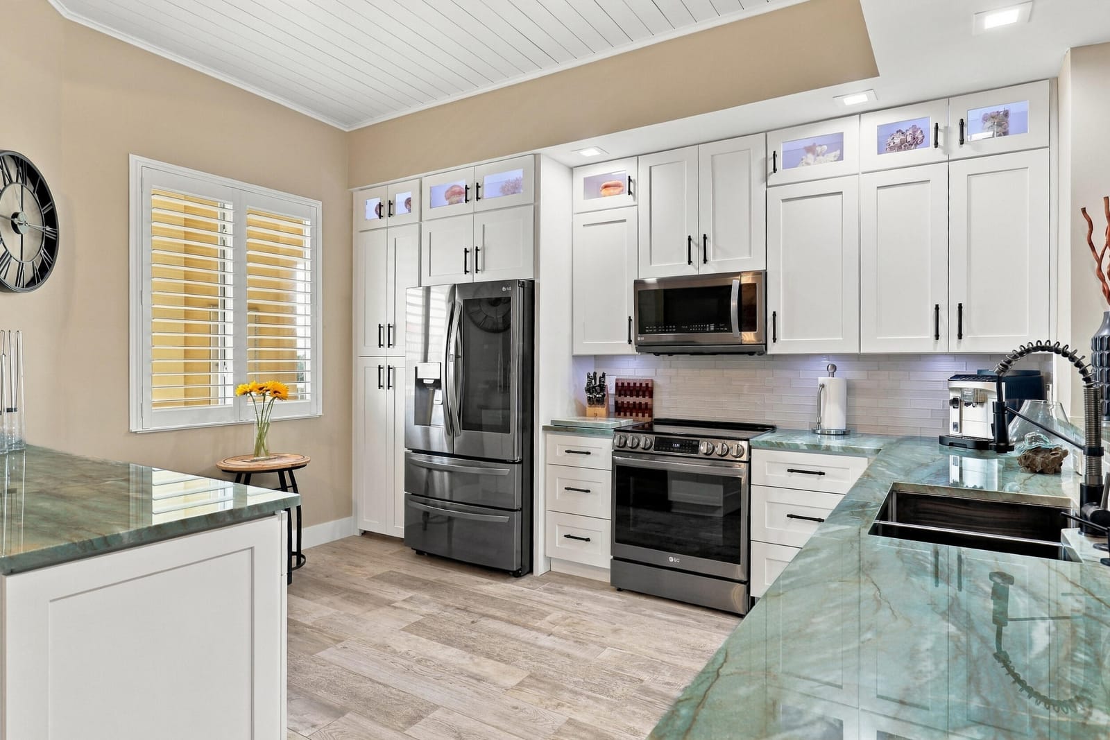16 HARBOUR ISLE Drive W 306, Fort Pierce, FL 34949 photo 8