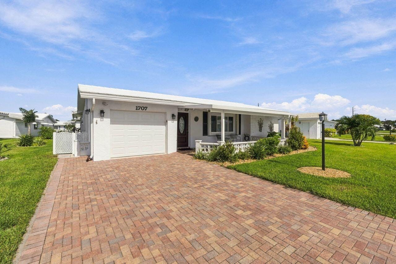 2 bedroom home for sale at 1707 18th, Boynton Beach, FL 33426 — $369,000