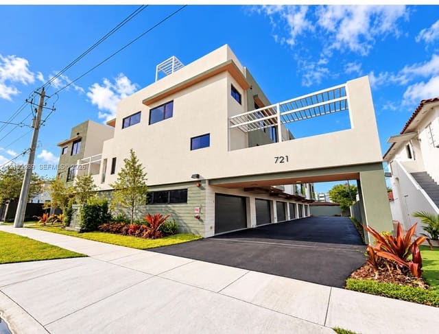 721 SW 11th Street B, Miami, FL 33129