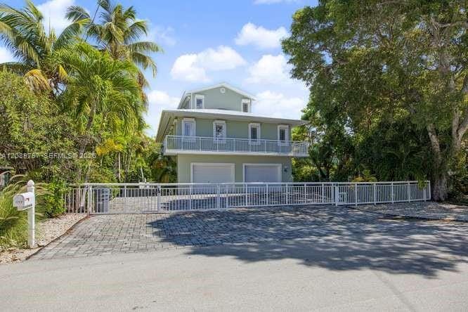 1217 Mockingbird Road, Key Largo, FL 33037 photo 1