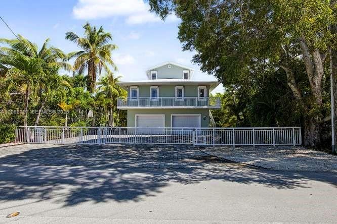 1217 Mockingbird Road, Key Largo, FL 33037 photo 2