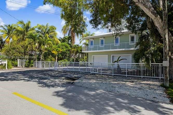 1217 Mockingbird Road, Key Largo, FL 33037 photo 3