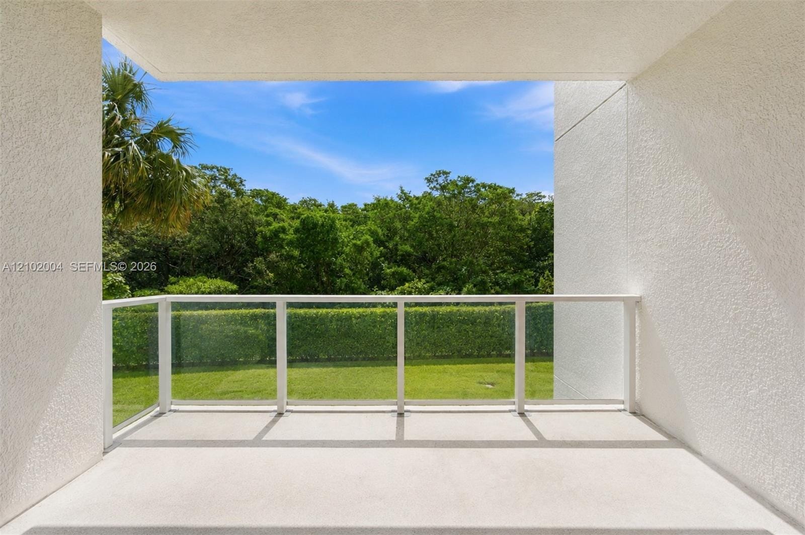 15051 Royal Oaks Lane 102, North Miami, FL 33181 photo 2