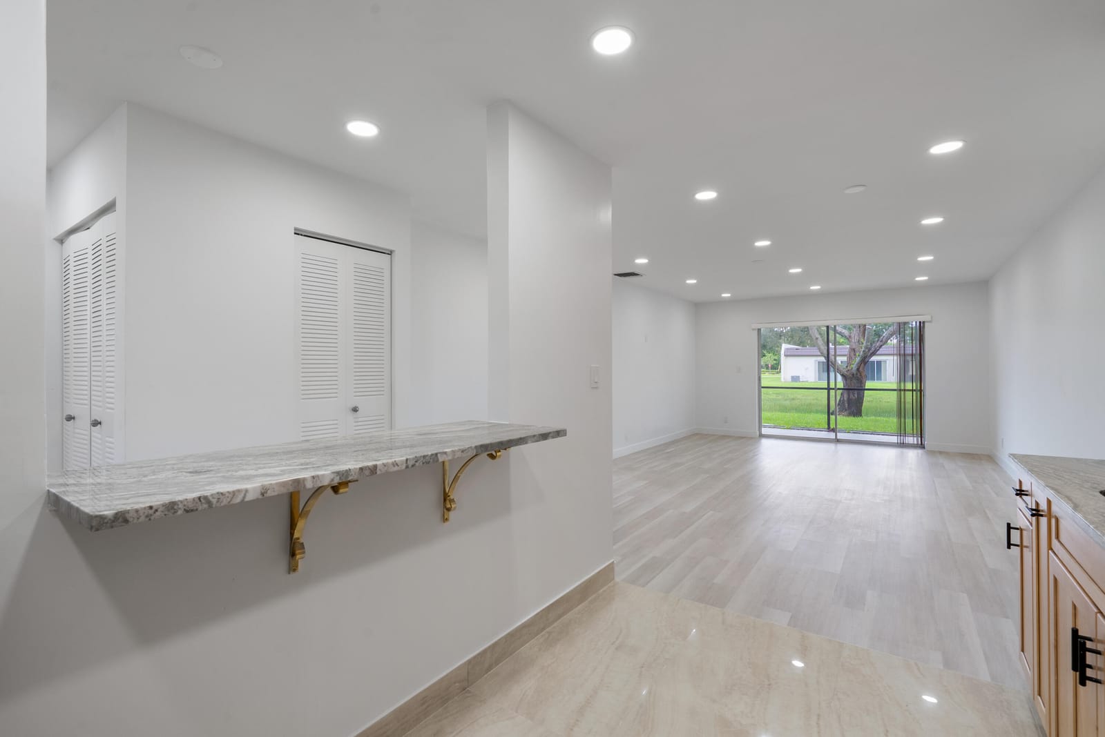 100 Lake Rebecca Drive — photo 4