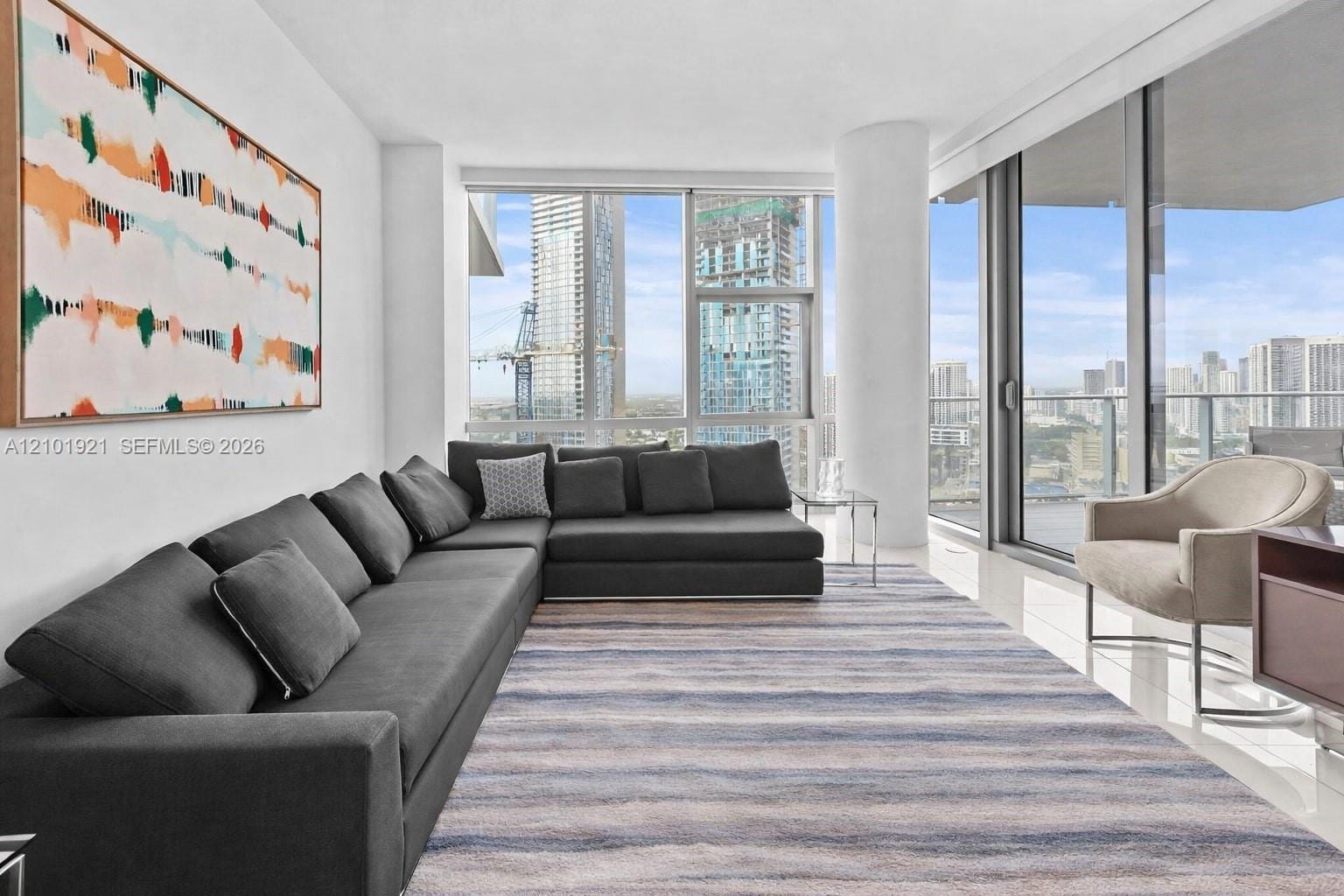 851 NE 1st Avenue 2601, Miami, FL 33132 photo 3