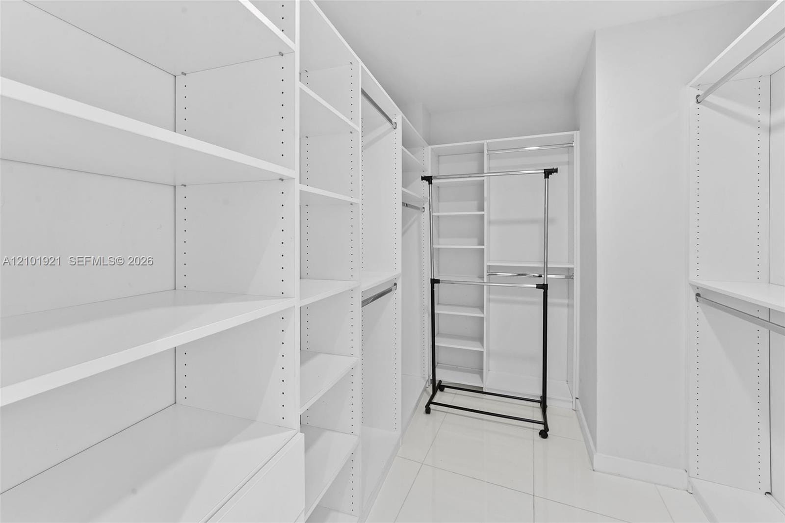 851 NE 1st Avenue 2601, Miami, FL 33132 photo 22