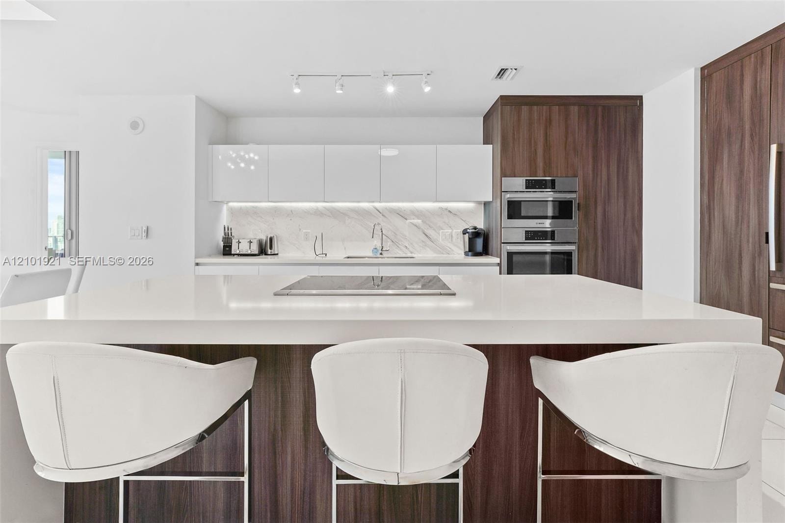 851 NE 1st Avenue 2601, Miami, FL 33132 photo 8