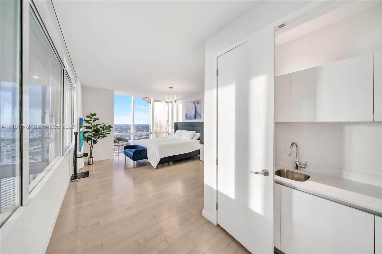 851 NE 1st Avenue 4612, Miami, FL 33132 photo 16