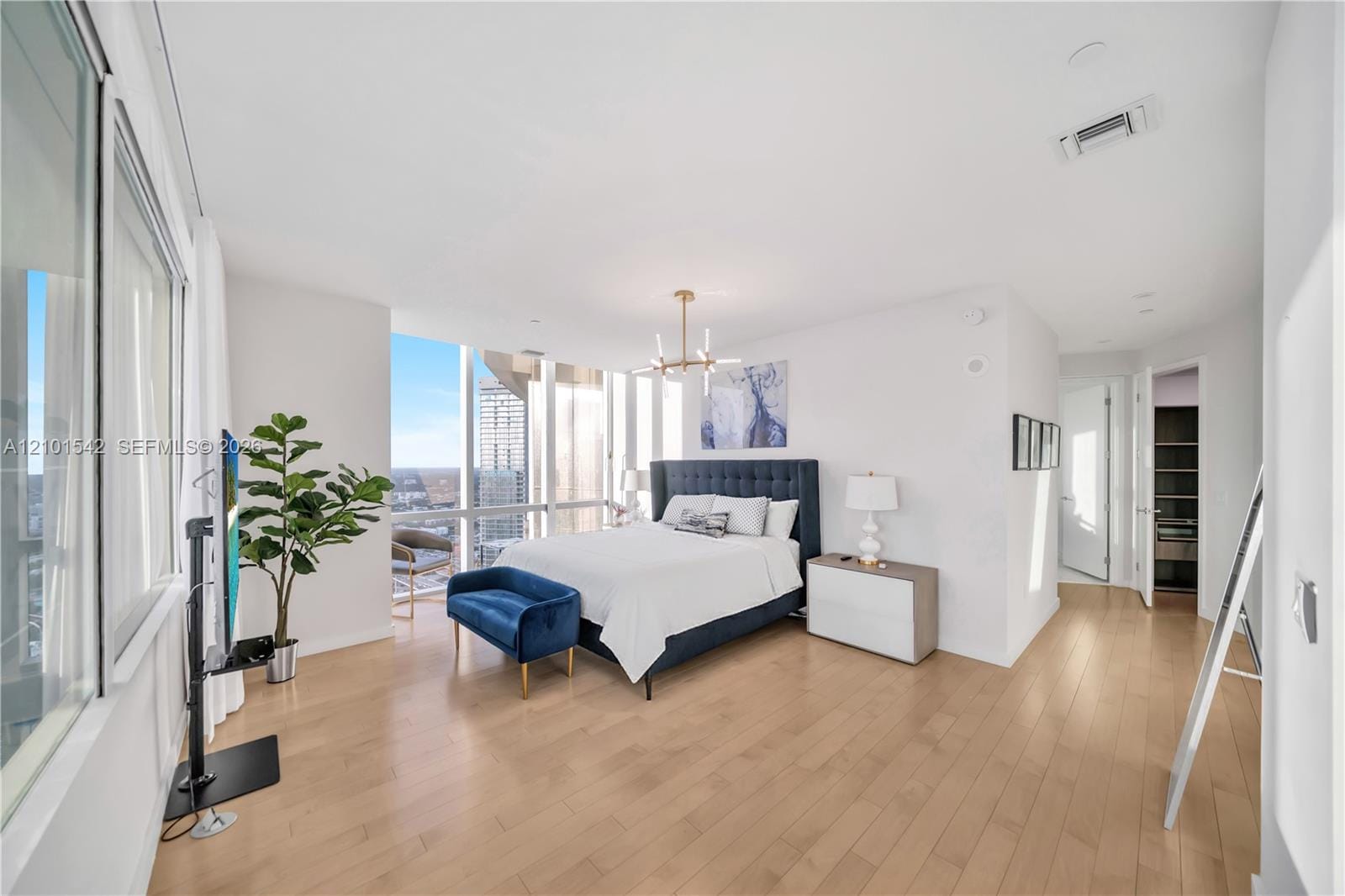 851 NE 1st Avenue 4612, Miami, FL 33132 photo 17