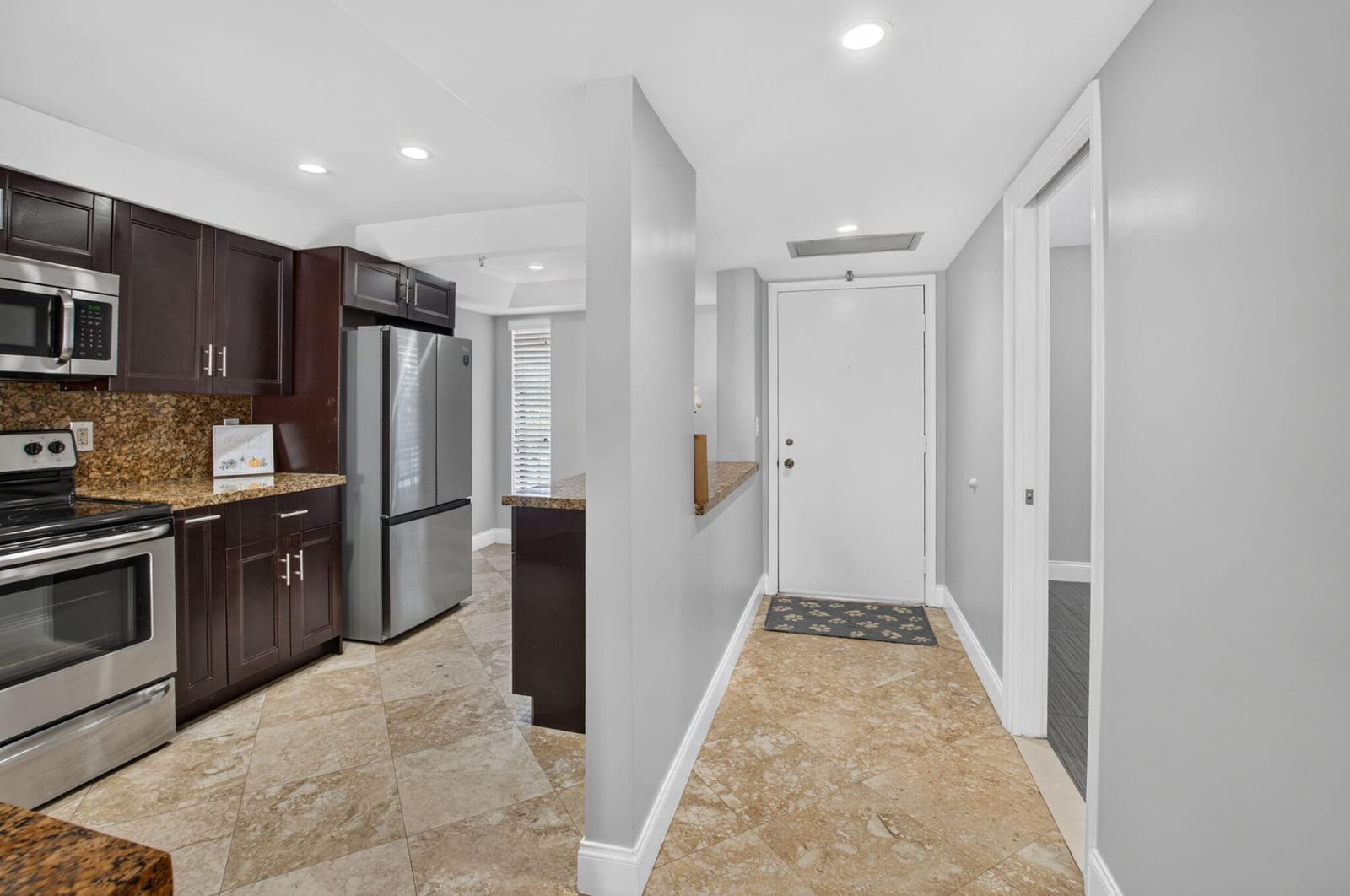 20 ROYAL PALM Way 3010 — photo 7