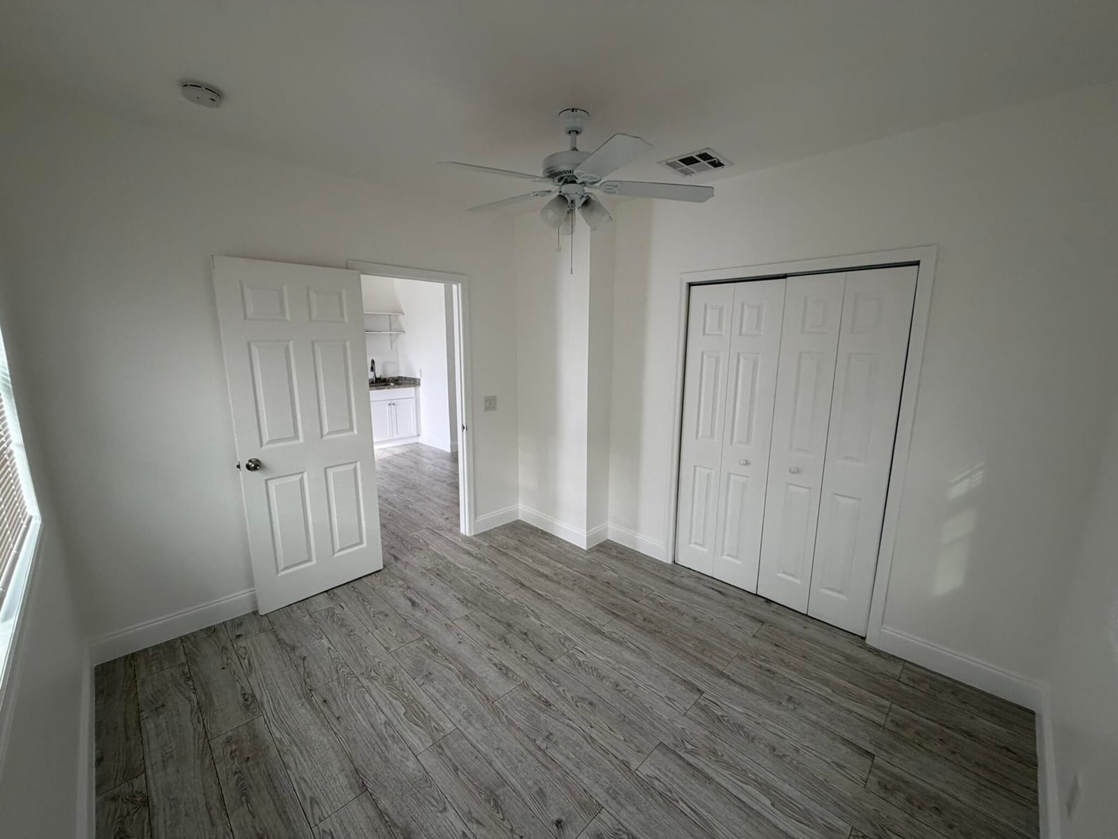 3890 Lakewood Road, Palm Springs, FL 33461 photo 7