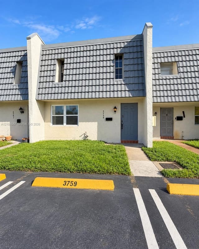 3759 NW 20th Street 705, Lauderdale Lakes, FL 33311