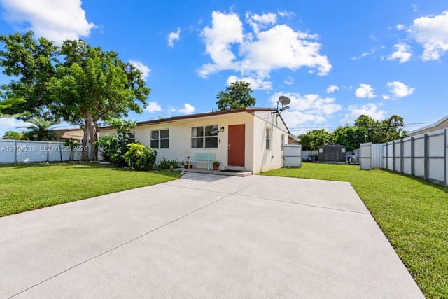 3010 NW 158th Street, Miami Gardens, FL 33054
