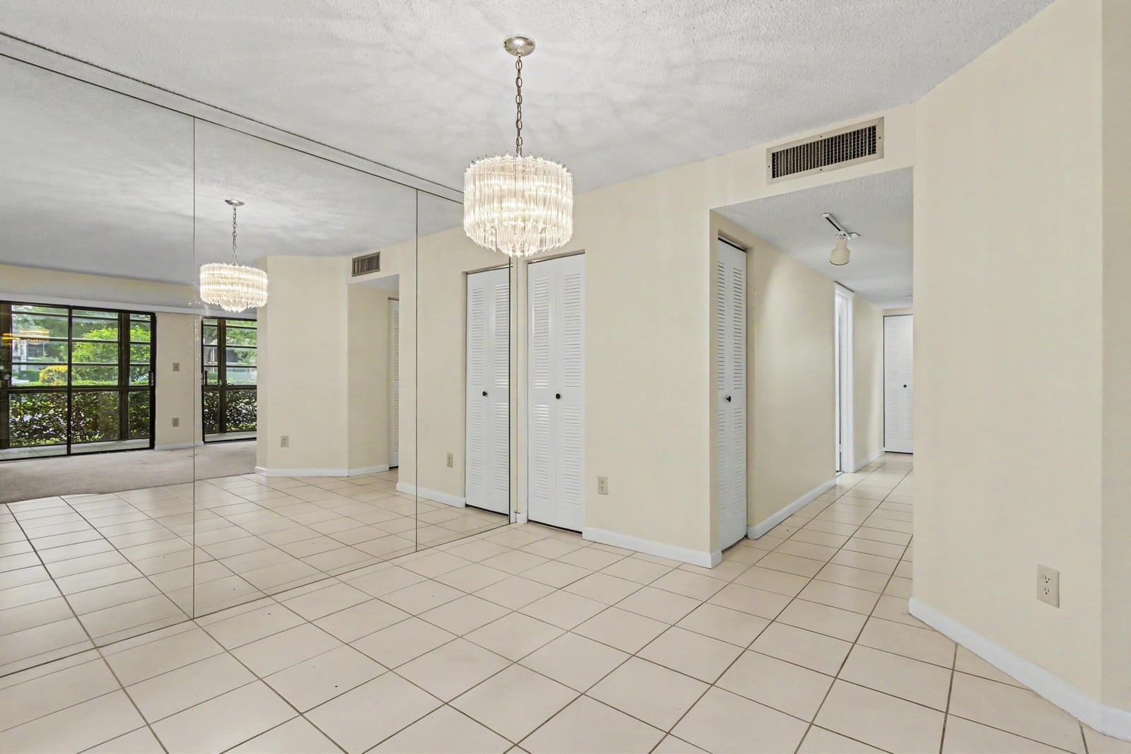9584 N BELFORT Circle 112, Tamarac, FL 33321 photo 14