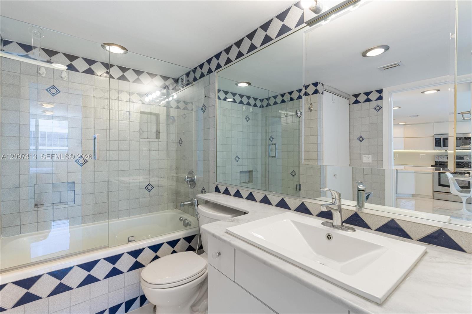 345 Ocean Drive 1012, Miami Beach, FL 33139 photo 13