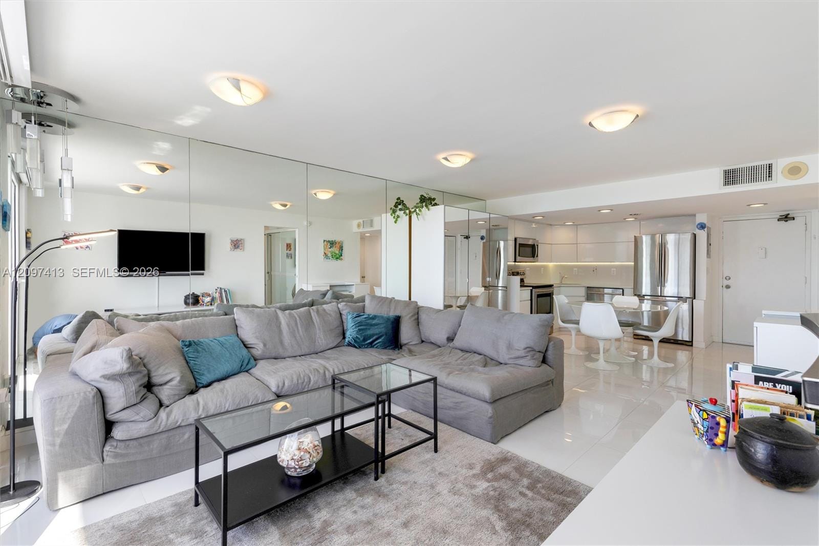 345 Ocean Drive 1012, Miami Beach, FL 33139 photo 4