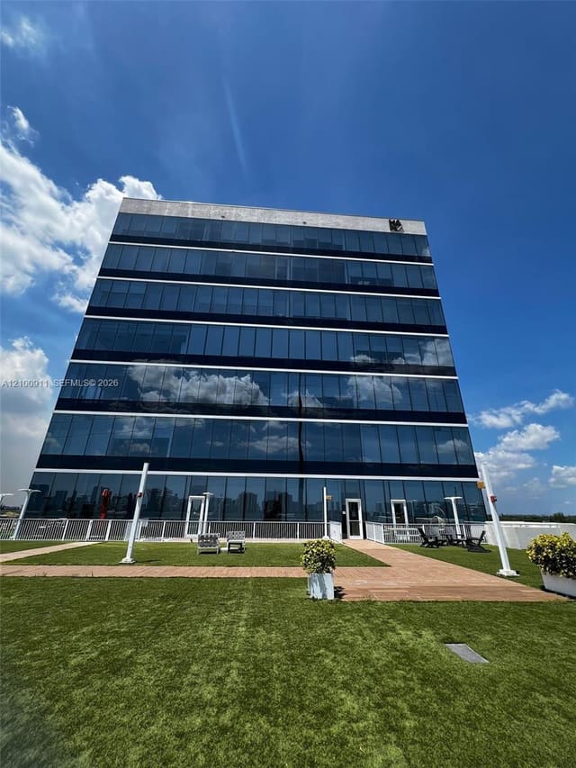 20200 W Dixie Highway 603, Miami, FL 33180