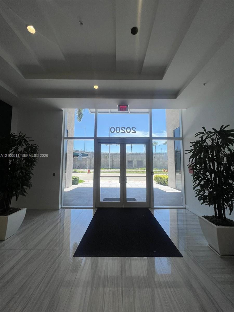 20200 W Dixie Highway 603, Miami, FL 33180 photo 21