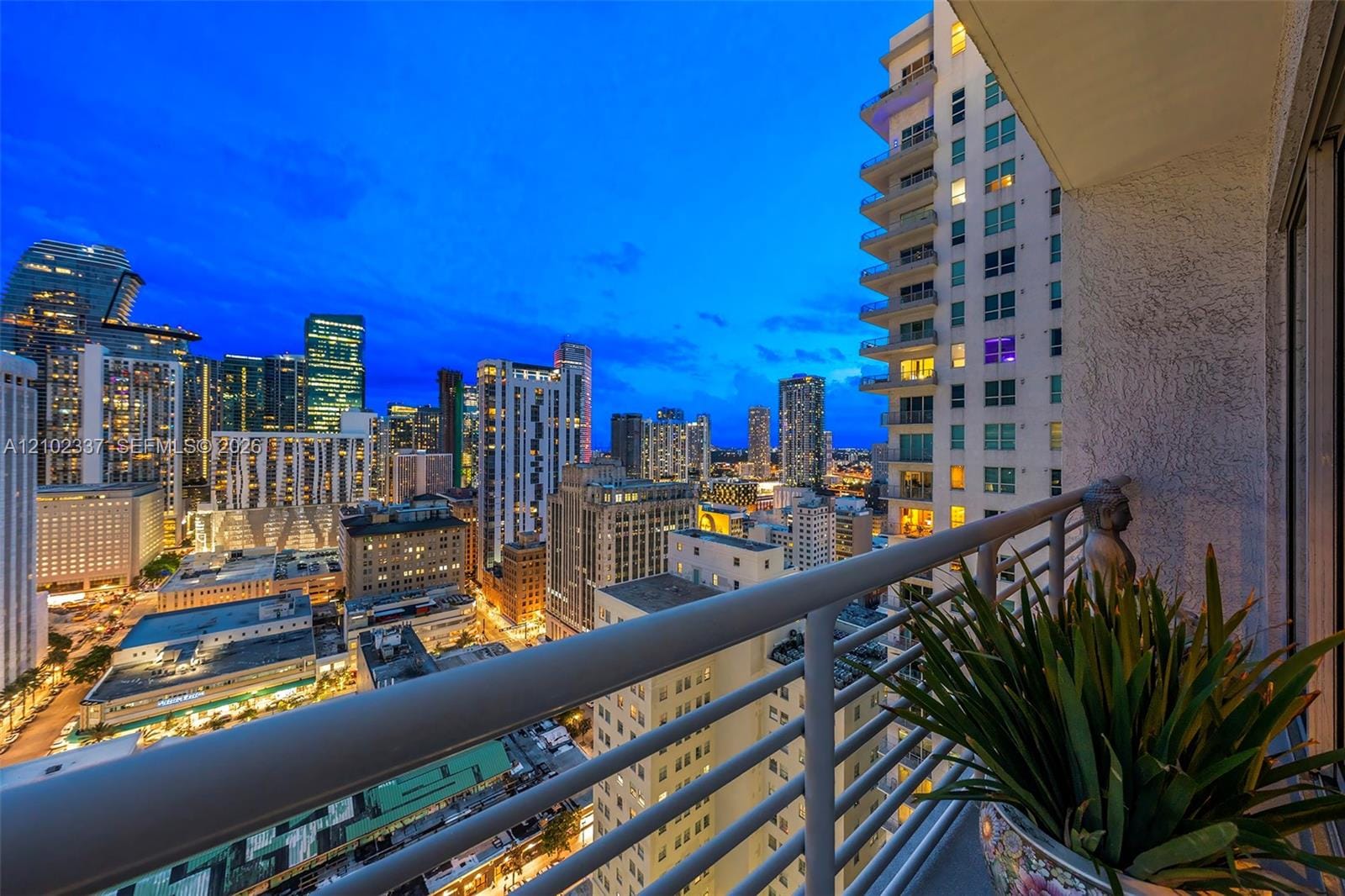 133 NE 2nd Avenue 2702, Miami, FL 33132 photo 26
