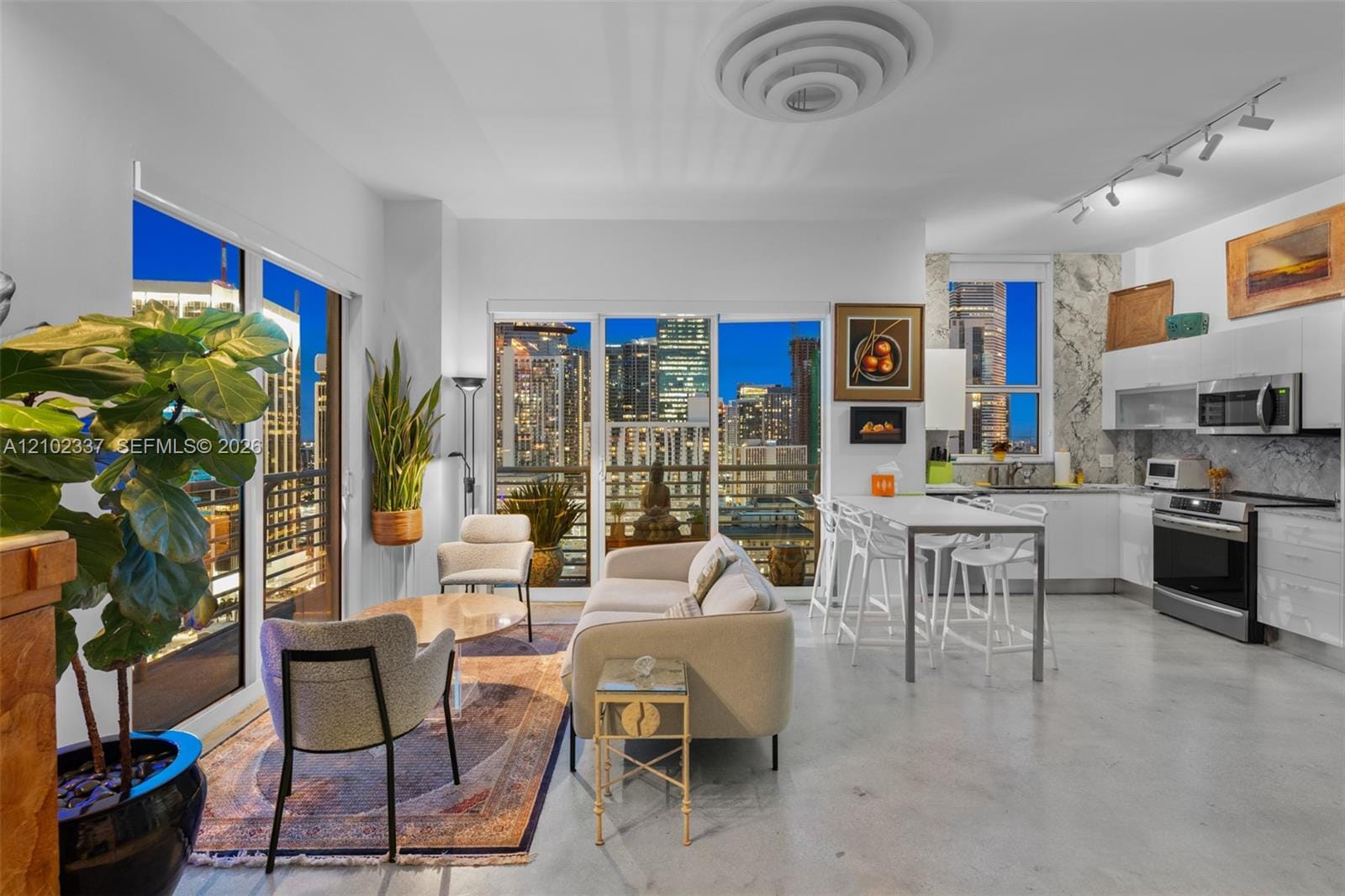 133 NE 2nd Avenue 2702, Miami, FL 33132 photo 27