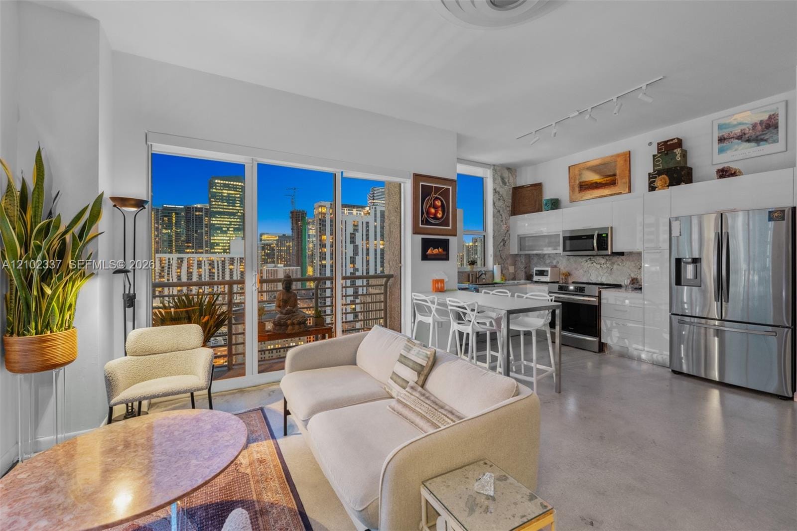 133 NE 2nd Avenue 2702, Miami, FL 33132 photo 28