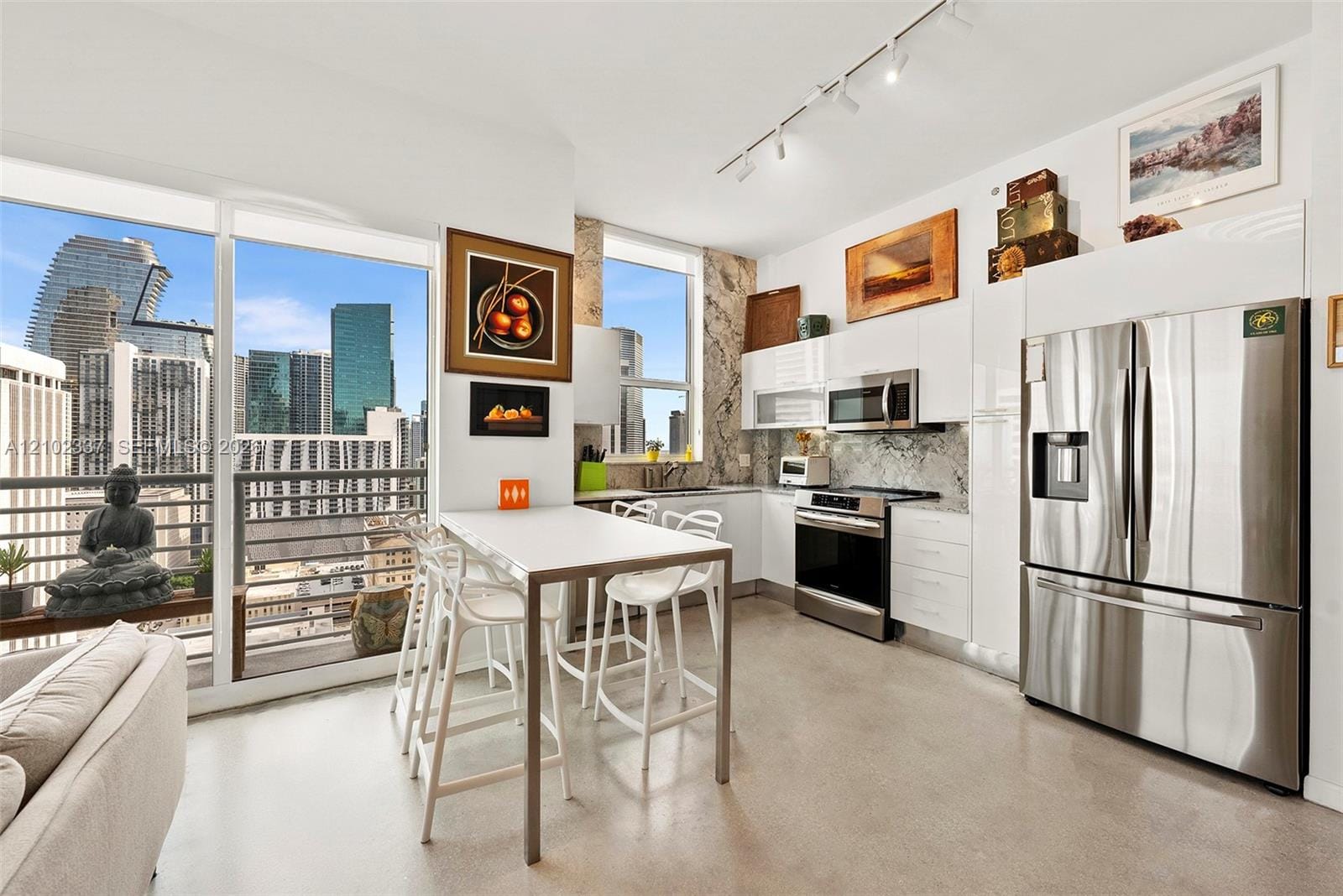 133 NE 2nd Avenue 2702, Miami, FL 33132 photo 8