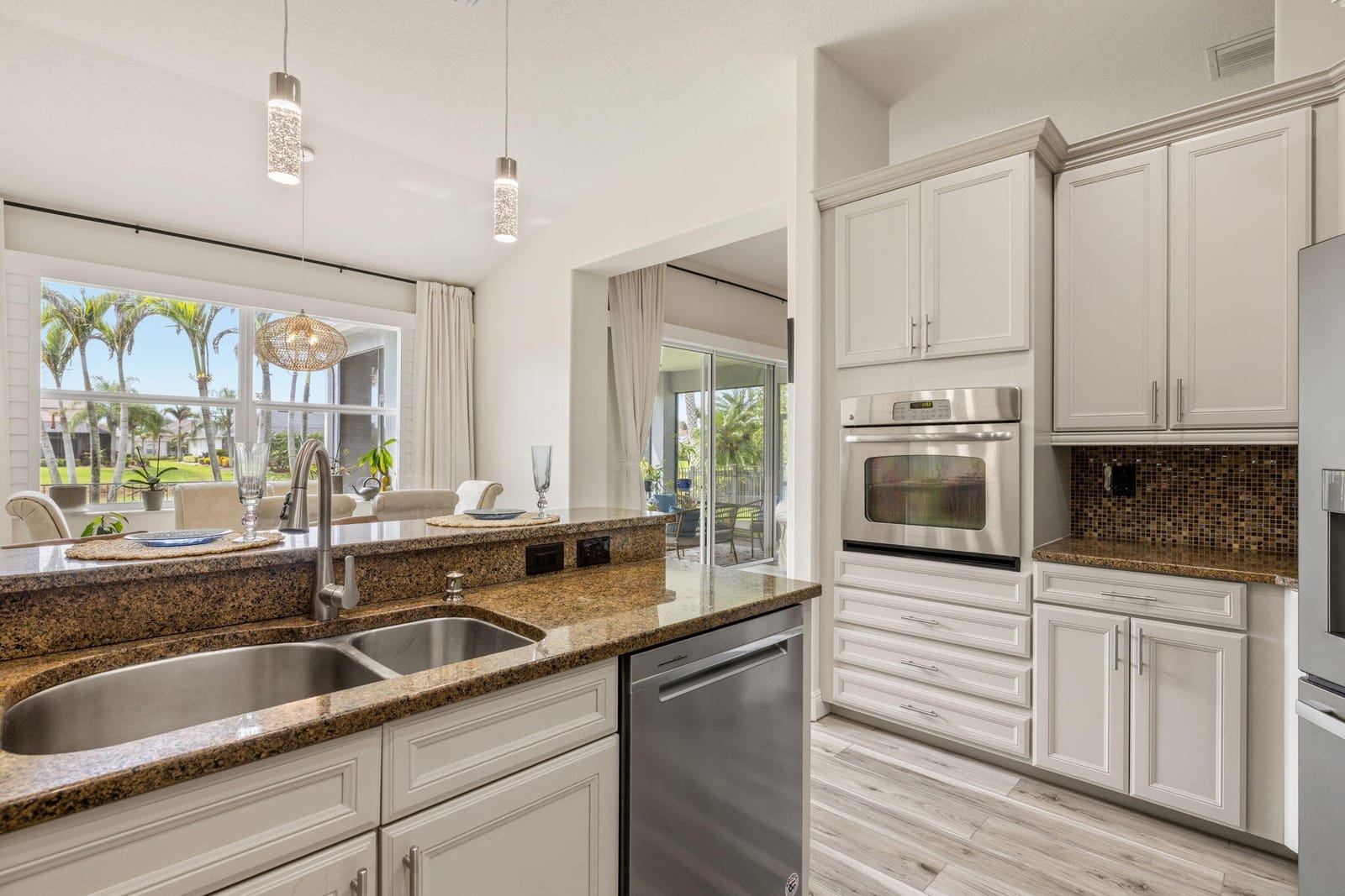 670 TANGELO Circle SW — photo 9