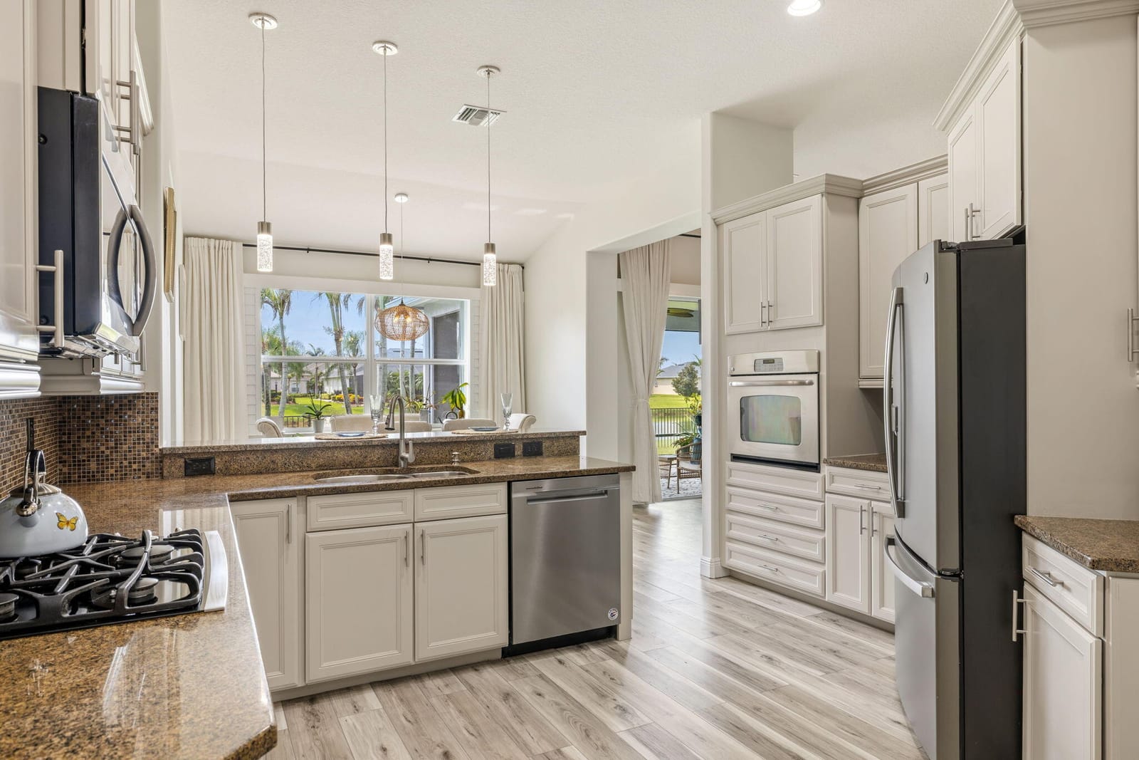 670 TANGELO Circle SW — photo 10
